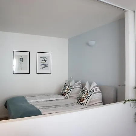 Apstay Station I Self Check-in I Parking Option Apartment *