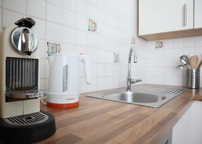 Apstay Station I Self Check-in I Parking Option *