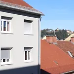 Apartment Apstay Station I Self Check-in I Parking Option Graz