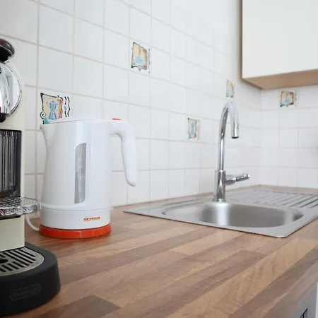 Apstay Station I Self Check-in I Parking Option *